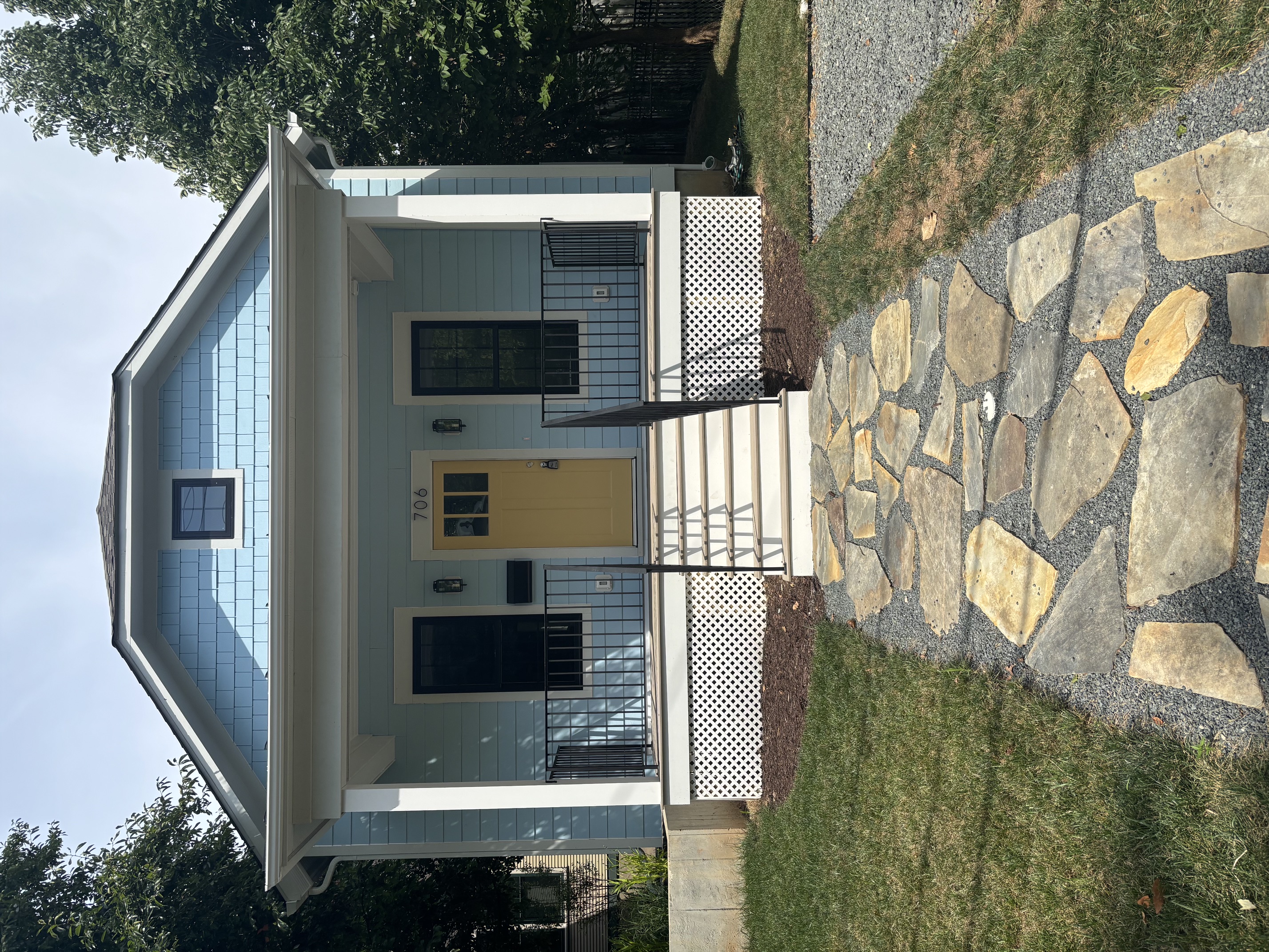 Front Exterior & Walkway
